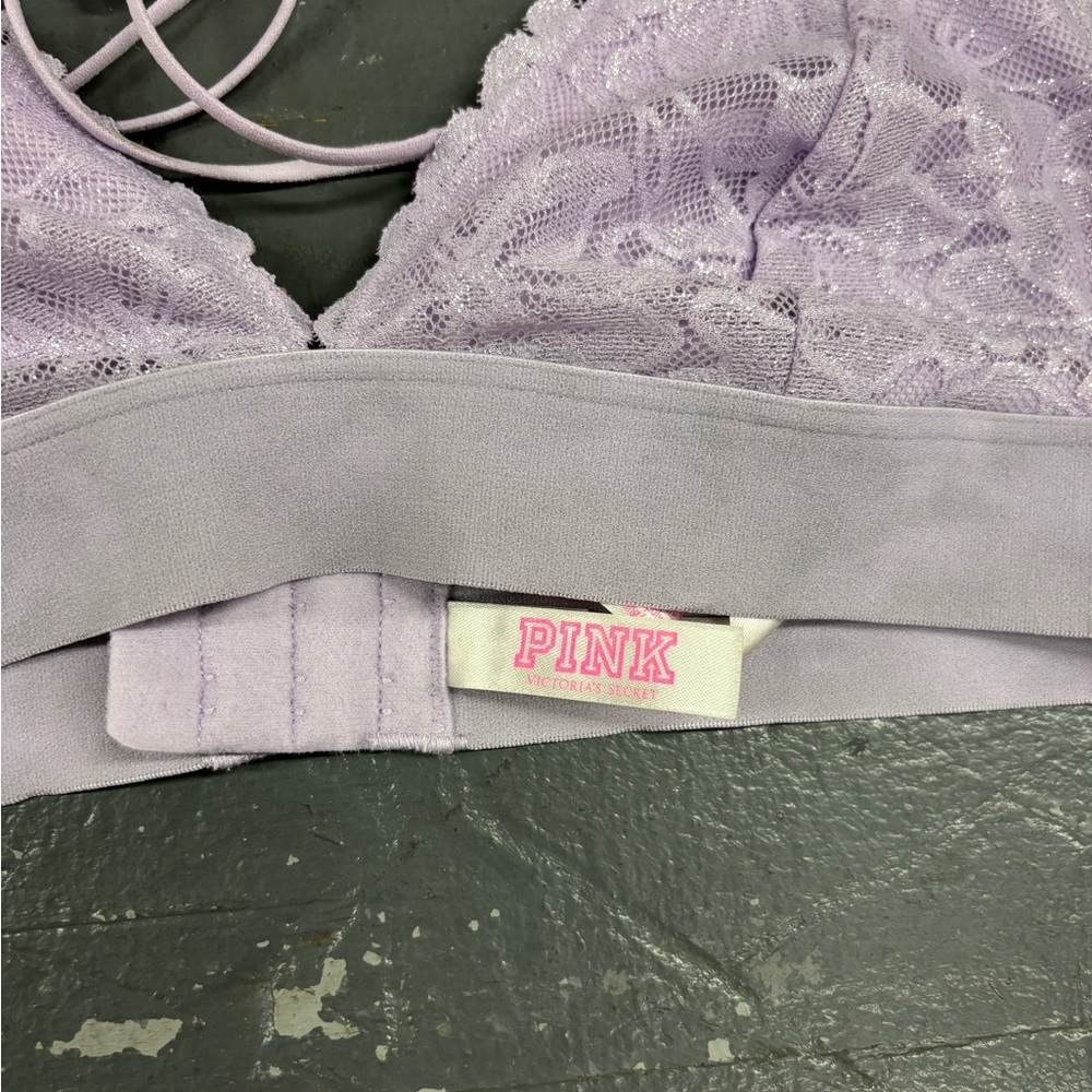 Pink Victoria Secret bra - Picture 3 of 9